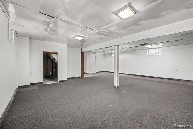 12615 Mettetal Street, Detroit, MI 48227