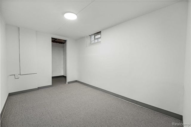 12615 Mettetal Street, Detroit, MI 48227