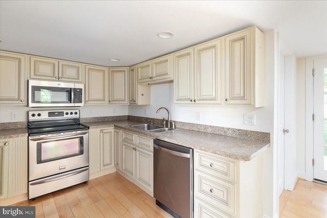 2729 MARTINSBURG PIKE, Stephenson, VA 22656