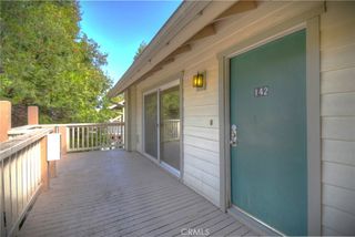 142 Rockledge Lane, Lake Arrowhead, CA 92352