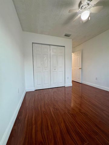 14776 SW 138th Terrace, Miami, FL 33196