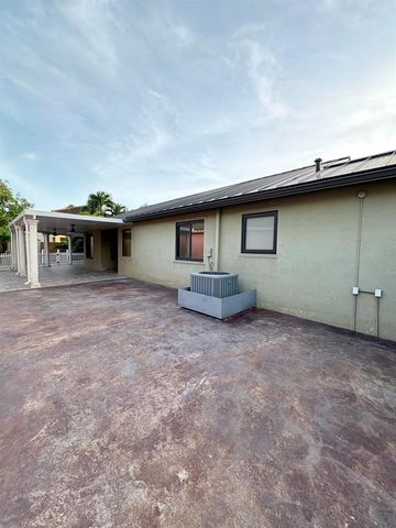 14776 SW 138th Terrace, Miami, FL 33196