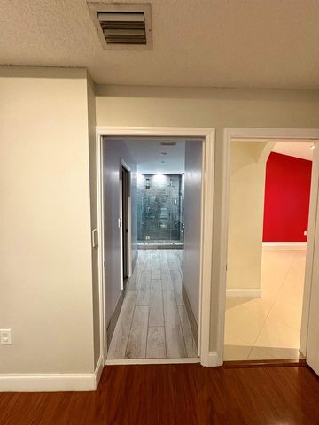 14776 SW 138th Terrace, Miami, FL 33196
