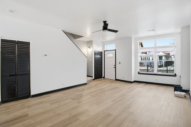 5416 W Thomas Street, Chicago, IL 60651