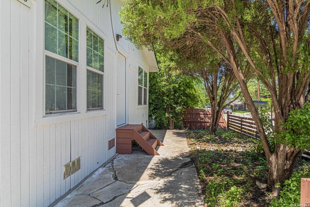 326 Victor St, San Antonio, TX 78209
