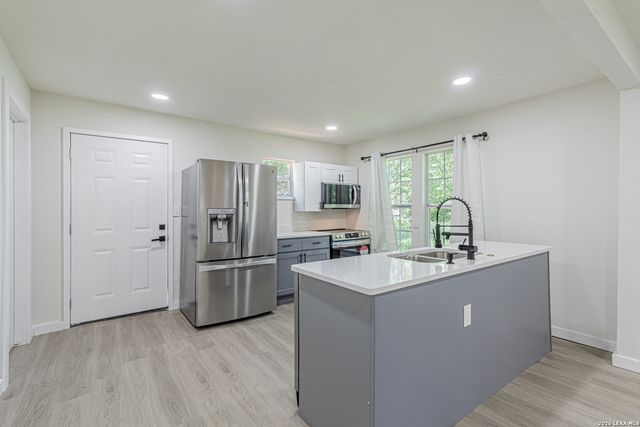 326 Victor St, San Antonio, TX 78209