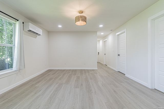326 Victor St, San Antonio, TX 78209