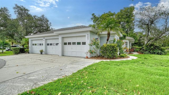 6467 CARRINGTON CIRCLE 43, Sarasota, FL 34238