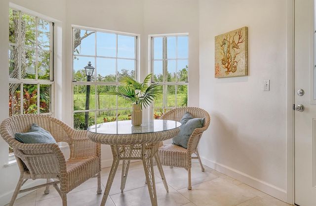 6467 CARRINGTON CIRCLE 43, Sarasota, FL 34238