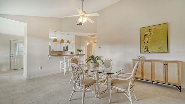6467 CARRINGTON CIRCLE 43, Sarasota, FL 34238