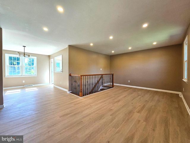 9905 FREDERICK RD, Ellicott City, MD 21042