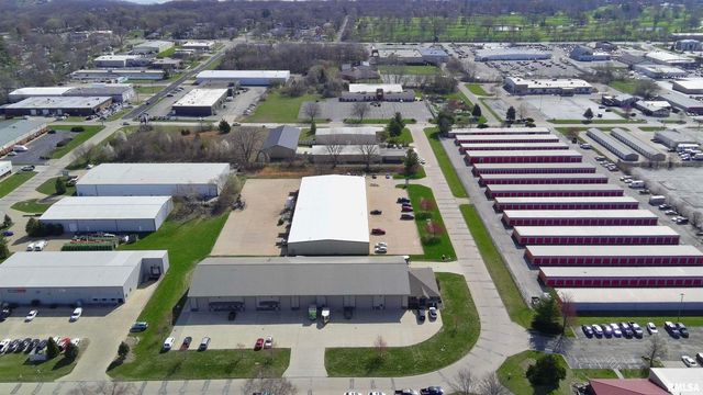 1025 OLYMPIA Drive C -Middle Unit, Peoria, IL 61615