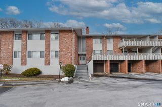 28 Mill Hill Road 28, Fairfield, CT 06890