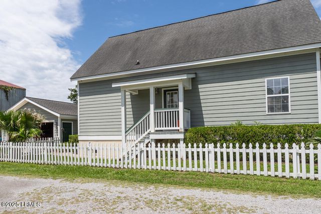 1003 9th Street, Port Royal, SC 29935