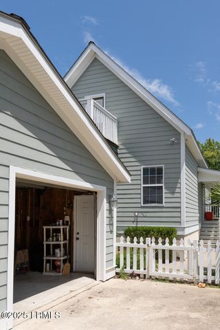 1003 9th Street, Port Royal, SC 29935