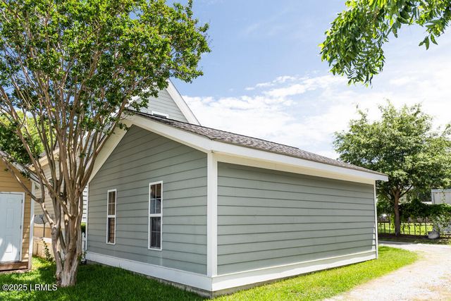 1003 9th Street, Port Royal, SC 29935