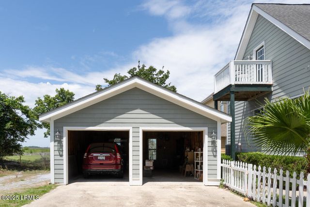 1003 9th Street, Port Royal, SC 29935