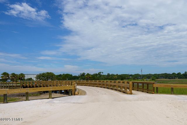 1003 9th Street, Port Royal, SC 29935