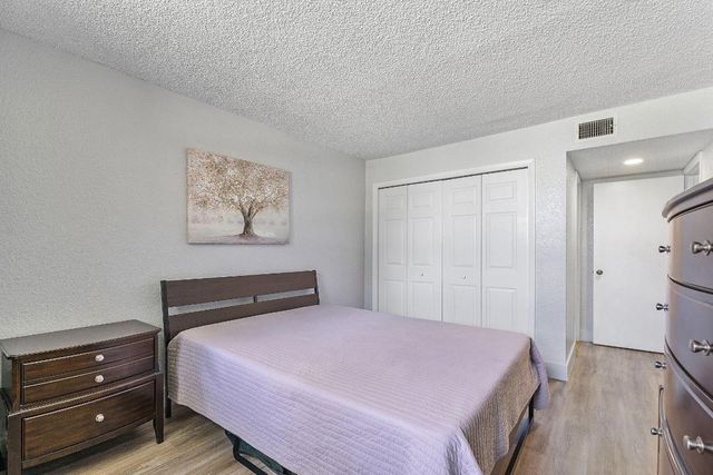 16475 Golf Club Road 207, Weston, FL 33326