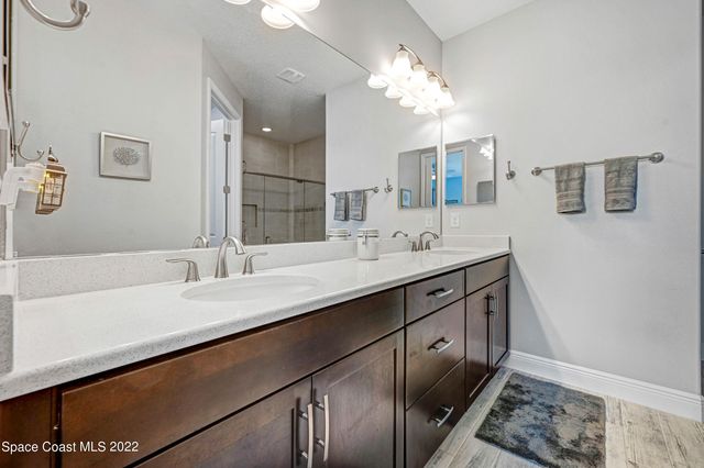 8563 Loren Cove Drive, Melbourne, FL 32940