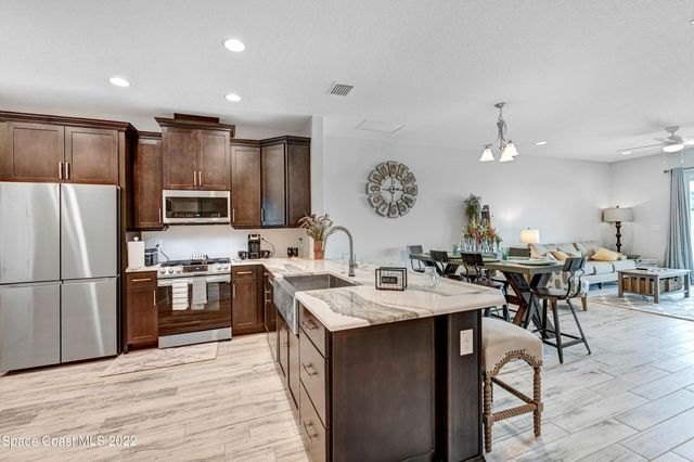 8563 Loren Cove Drive, Melbourne, FL 32940