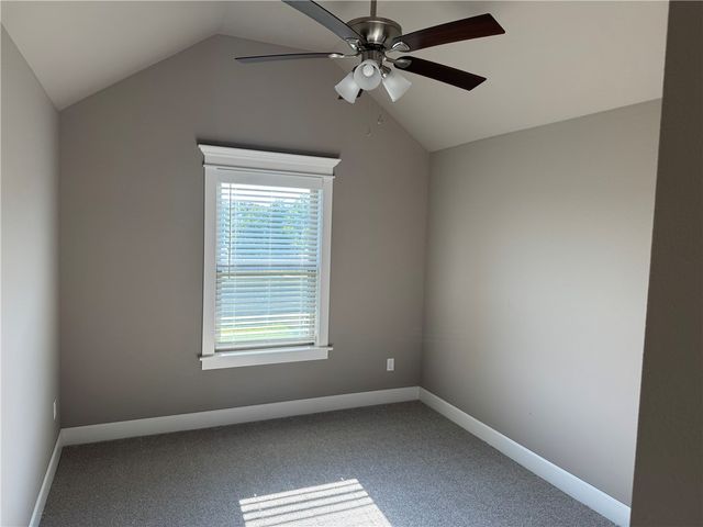 253 S Eagle Mountain Street, Prairie Grove, AR 72753