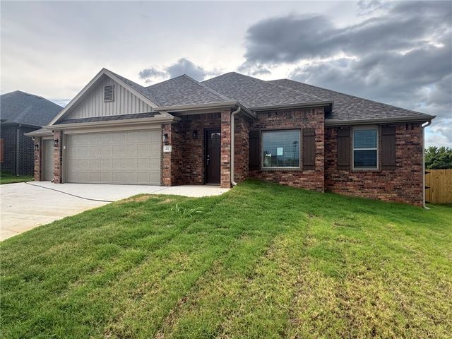 253 S Eagle Mountain Street, Prairie Grove, AR 72753