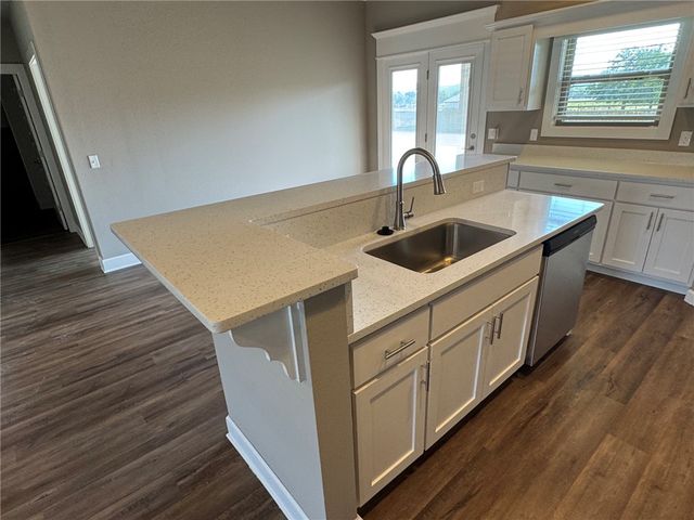 253 S Eagle Mountain Street, Prairie Grove, AR 72753