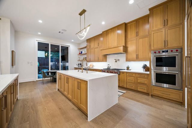 1615 Milford Street, Houston, TX 77006