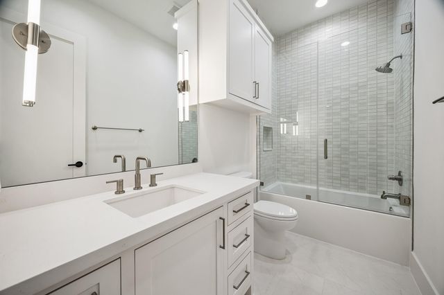 1615 Milford Street, Houston, TX 77006