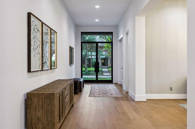 1615 Milford Street, Houston, TX 77006
