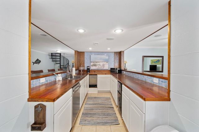 1114 S Dogwood Dr., Surfside Beach, SC 29575