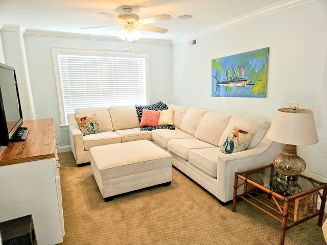 1114 S Dogwood Dr., Surfside Beach, SC 29575