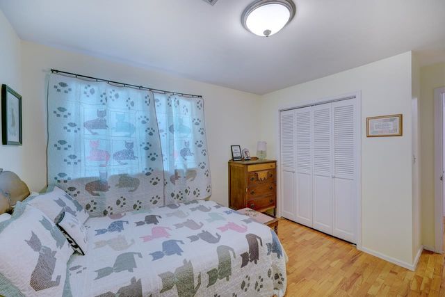 19 Fleetwood Dr, Winfield, KS 67156