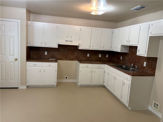 4313 Elvira, Corpus Christi, TX 78416