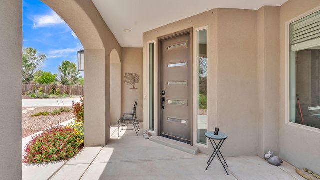 60 Camino De Claudio, Corrales, NM 87048