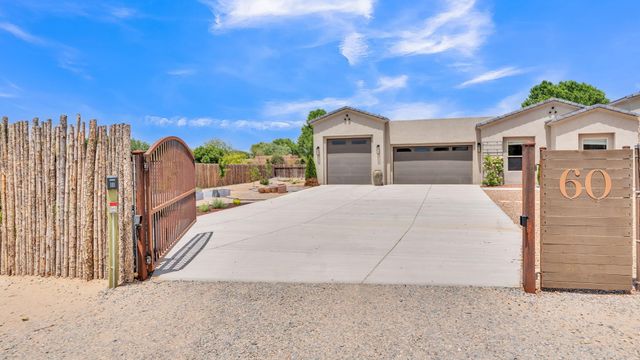 60 Camino De Claudio, Corrales, NM 87048