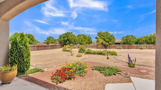 60 Camino De Claudio, Corrales, NM 87048