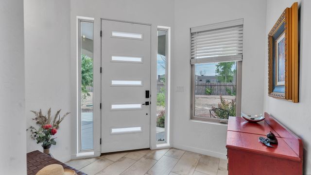 60 Camino De Claudio, Corrales, NM 87048