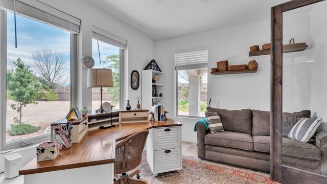 60 Camino De Claudio, Corrales, NM 87048