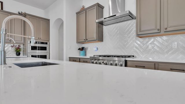 60 Camino De Claudio, Corrales, NM 87048