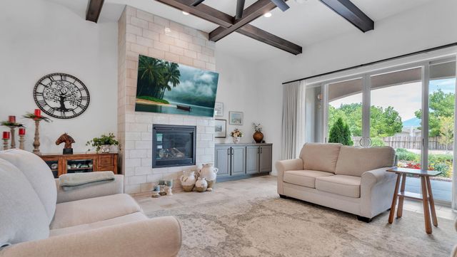 60 Camino De Claudio, Corrales, NM 87048