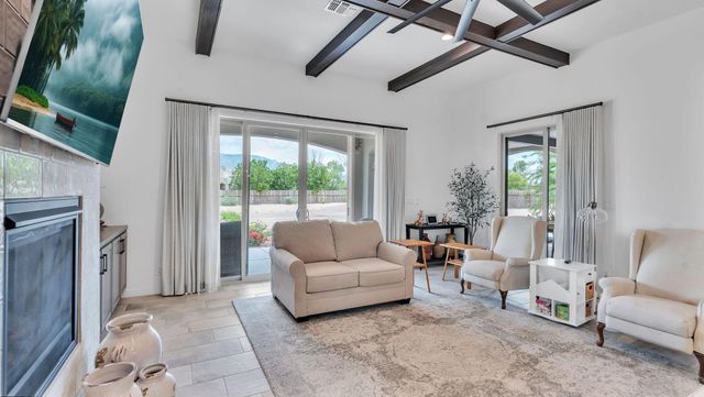 60 Camino De Claudio, Corrales, NM 87048