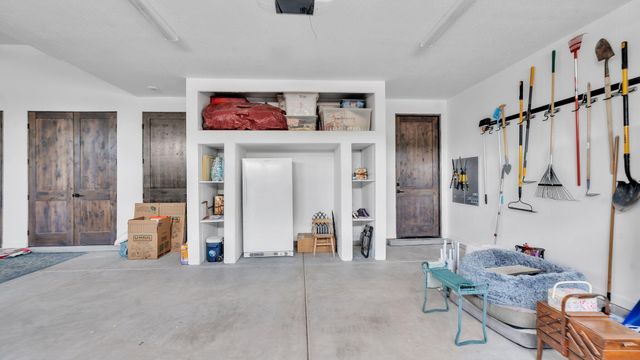 60 Camino De Claudio, Corrales, NM 87048