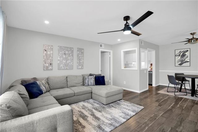 725 Dalrymple Road 8-I, Atlanta, GA 30328