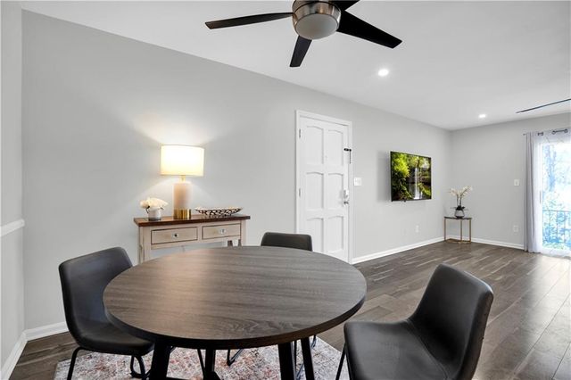 725 Dalrymple Road 8-I, Atlanta, GA 30328