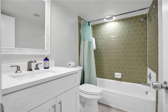 725 Dalrymple Road 8-I, Atlanta, GA 30328