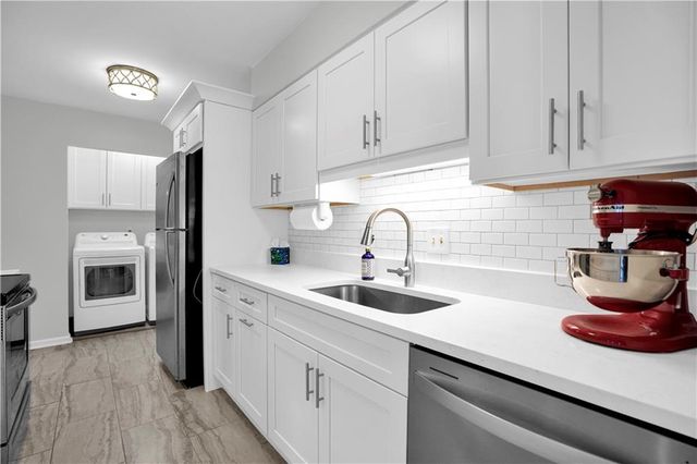 725 Dalrymple Road 8-I, Atlanta, GA 30328