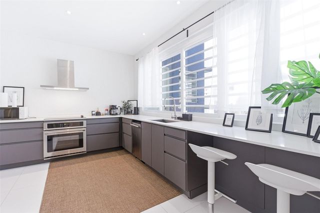 56 CALLE F KRUG CONDADO PH-1, San Juan, PR 00907