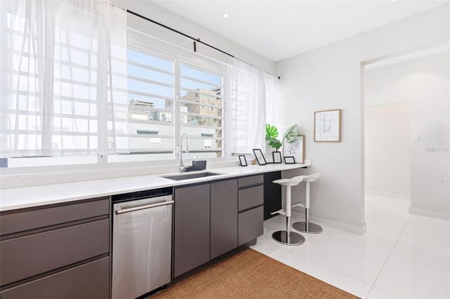 56 CALLE F KRUG CONDADO PH-1, San Juan, PR 00907